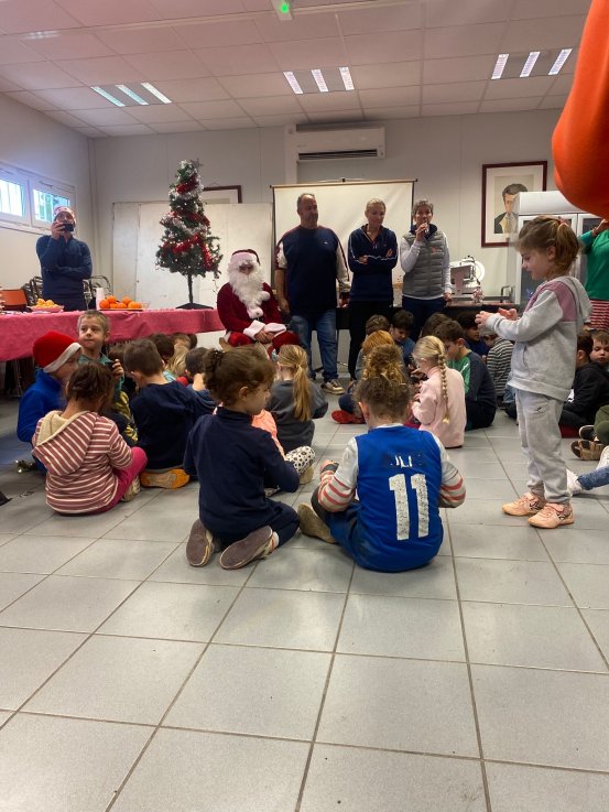 On fête de Noël au club!